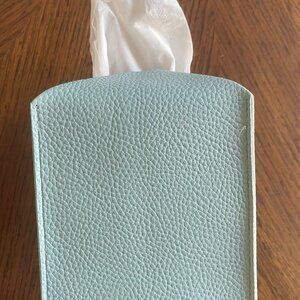 Blue leather tissue cover to add dazzle to home